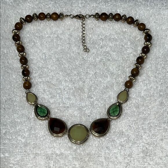 Elegant Multi-Stone Necklace - Picture 1 of 2